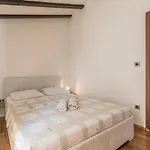 Tonci Og Guest house